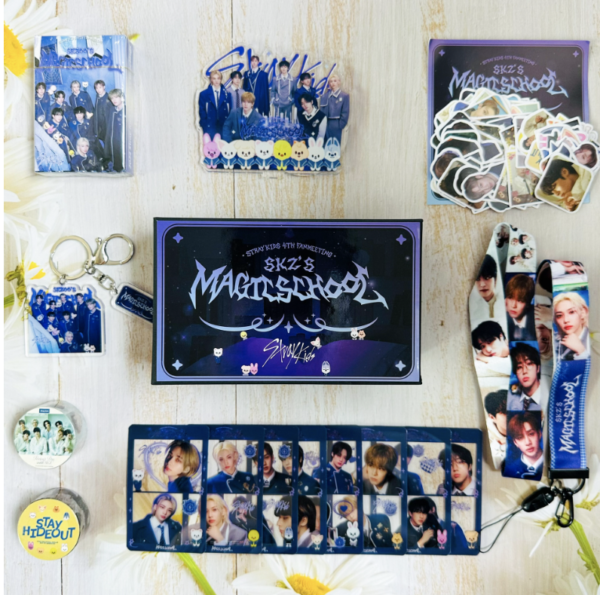 1box straykids 4th fanmeeting blind box free shipping