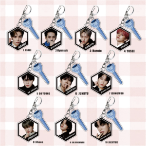 10pcs/set Treasure member keychain free shipping