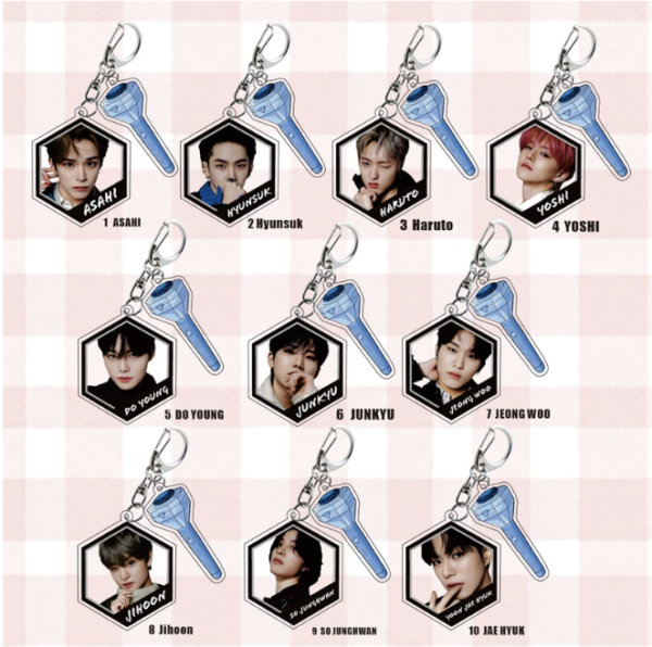 10pcs/set Treasure member keychain free shipping