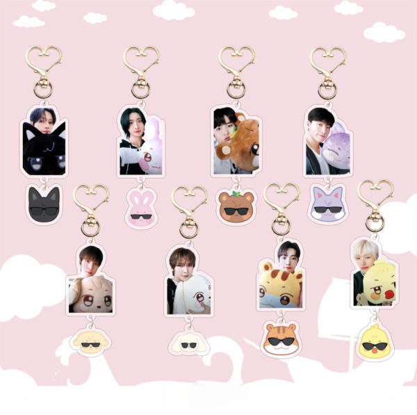 8pcs/set ateez member keychain free shipping